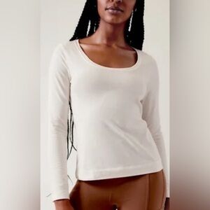Athleta Outbound Scoopneck Top Size L